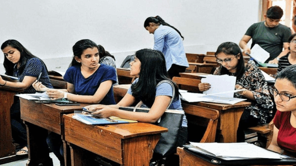 CUET UG 2025: क्या 12वीं के नंबर भी जरूरी हैं? जानिए एडमिशन से जुड़े पूरे नियम और प्रक्रिया 1 CUET UG 2025: क्या 12वीं के नंबर भी जरूरी हैं? जानिए एडमिशन से जुड़े पूरे नियम और प्रक्रिया
