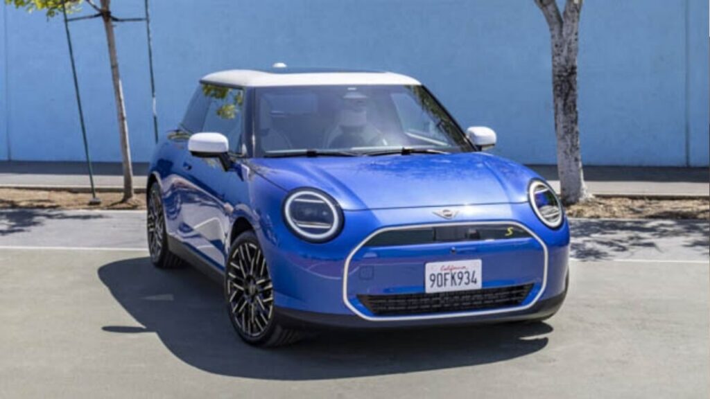 2025 MINI Cooper EV Revealed: Iconic Design, Boosted Performance & Longer Electric Range! 1 2025 MINI Cooper EV Revealed: Iconic Design, Boosted Performance & Longer Electric Range!